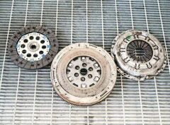 DEBRİYAJ SETİ (VOLANLI) QASHQAI J11 1.6 DIG-T 120 Kw BENZİNLİ