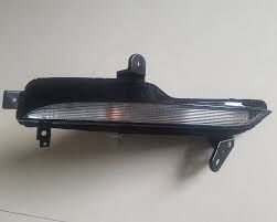 ÖN TAMPON SİNYALİ SAĞ RENAULT MEGANE IV 15>