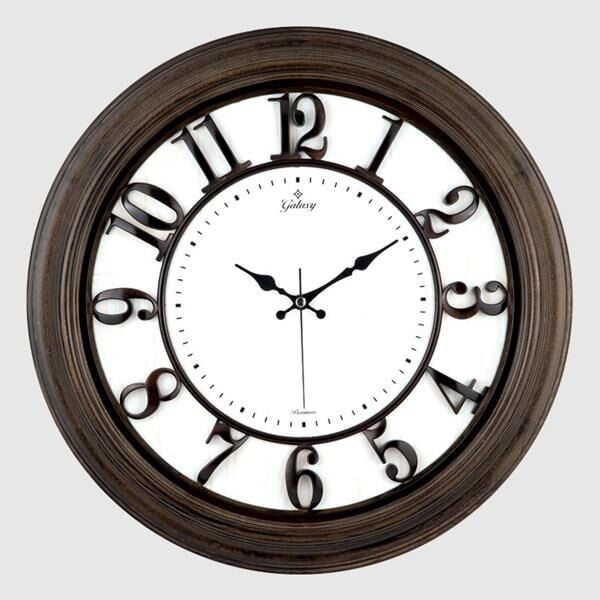 DUVAR SAATİ KAHVERENGİ AHŞAP GÖRÜNÜM İÇİ BEYAZ ÇERÇEVE 46CM KABARTMA RAKAMLI+SELEFON KORUMALI AMERİKAN BRİSTOL KADRAN+METAL AKREP/YELKOVAN/SANİYE AKAR SANİYELİ MEKANİZMA+ABS HAMMADDE+MİNERAL CAM